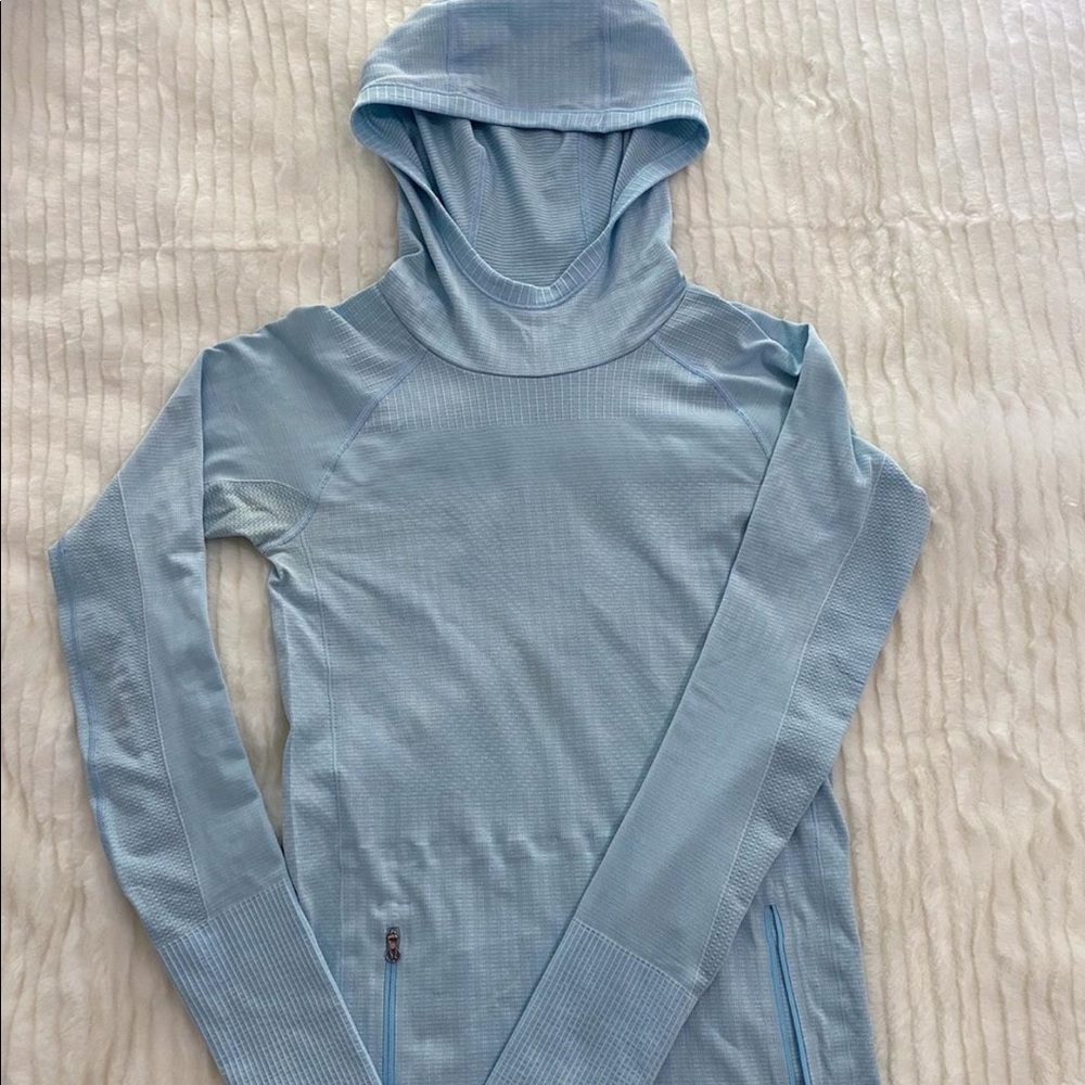 Lululemon hooded shirt